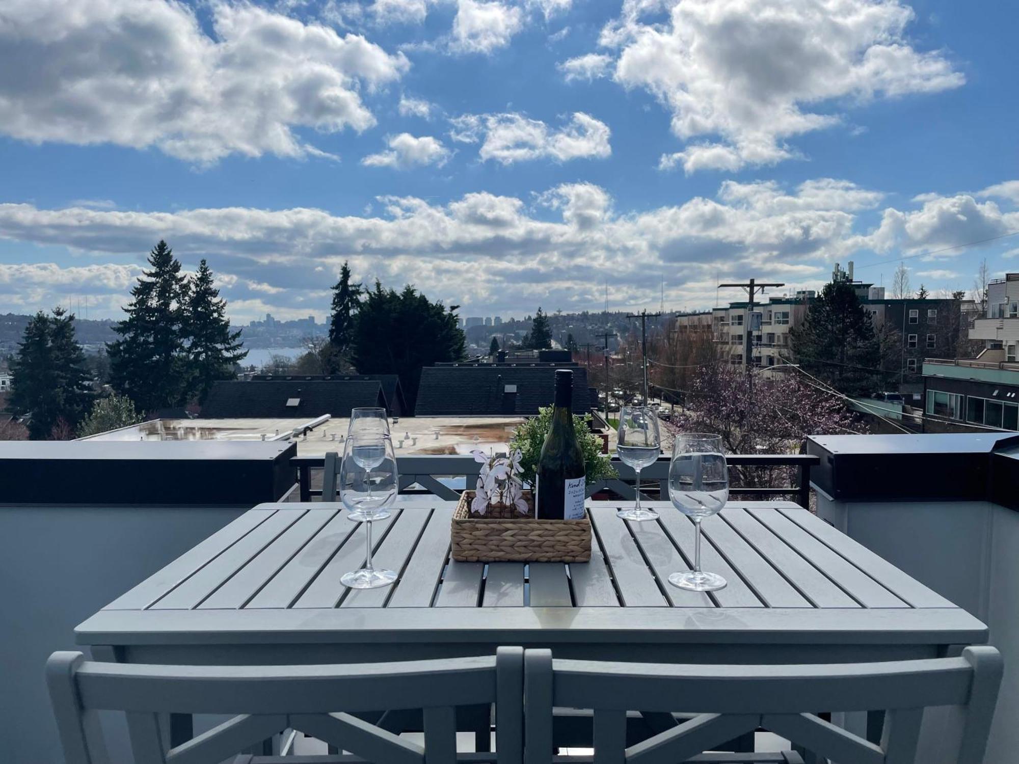 Winslow Place By Betterstay Seattle