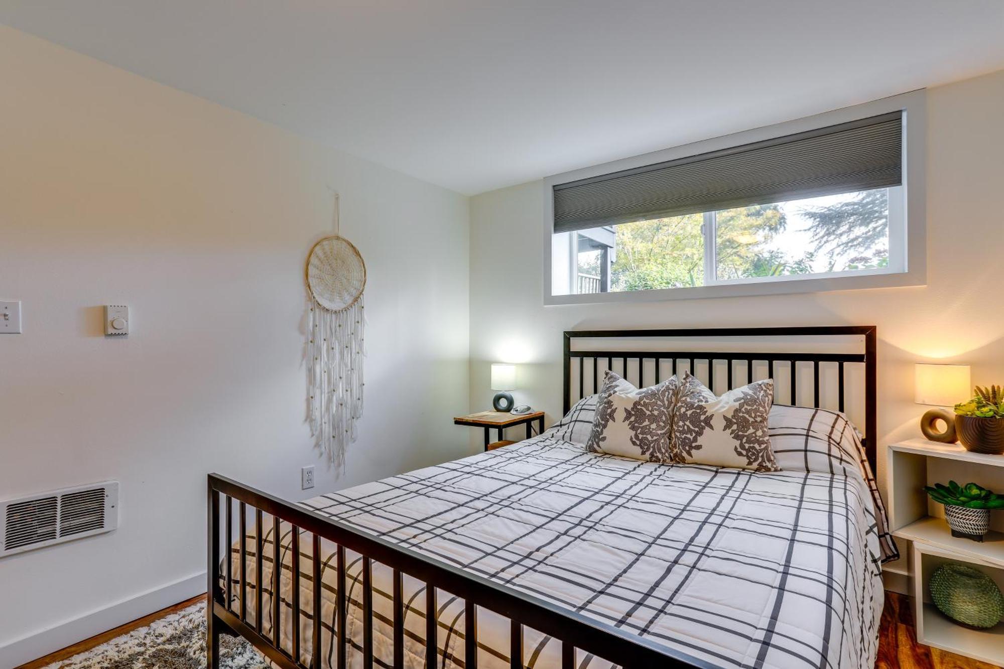 Bright And Beautiful Apt, 6 Mi To Dtwn Seattle! *
