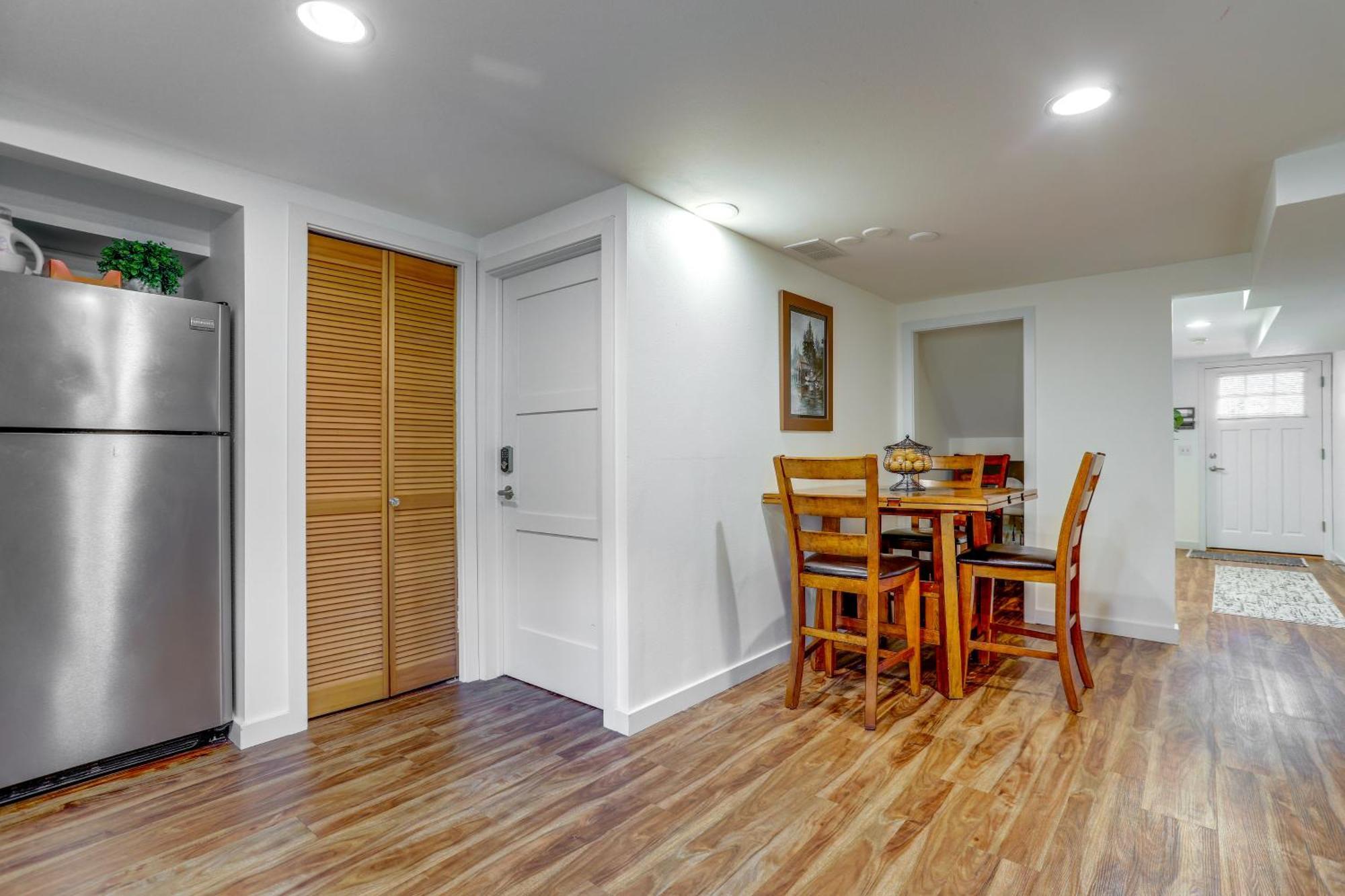 Bright And Beautiful Apt, 6 Mi To Dtwn Seattle! * Seattle