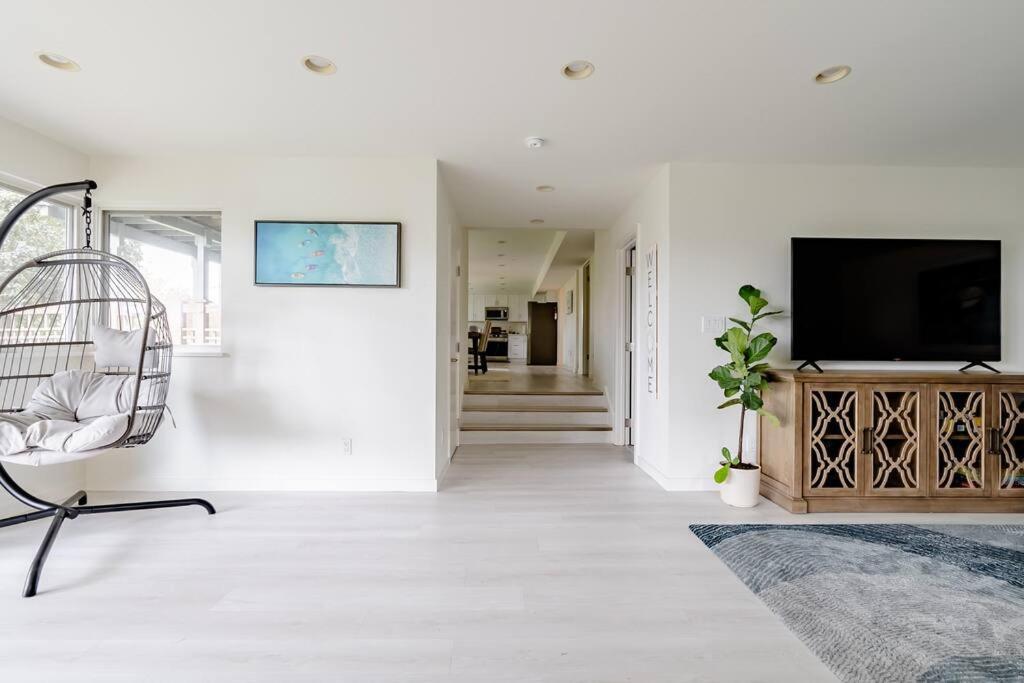 Apartment Seasons At Leschi Hillsides Seattle