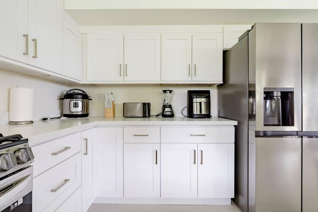 Apartment Seasons At Leschi Hillsides