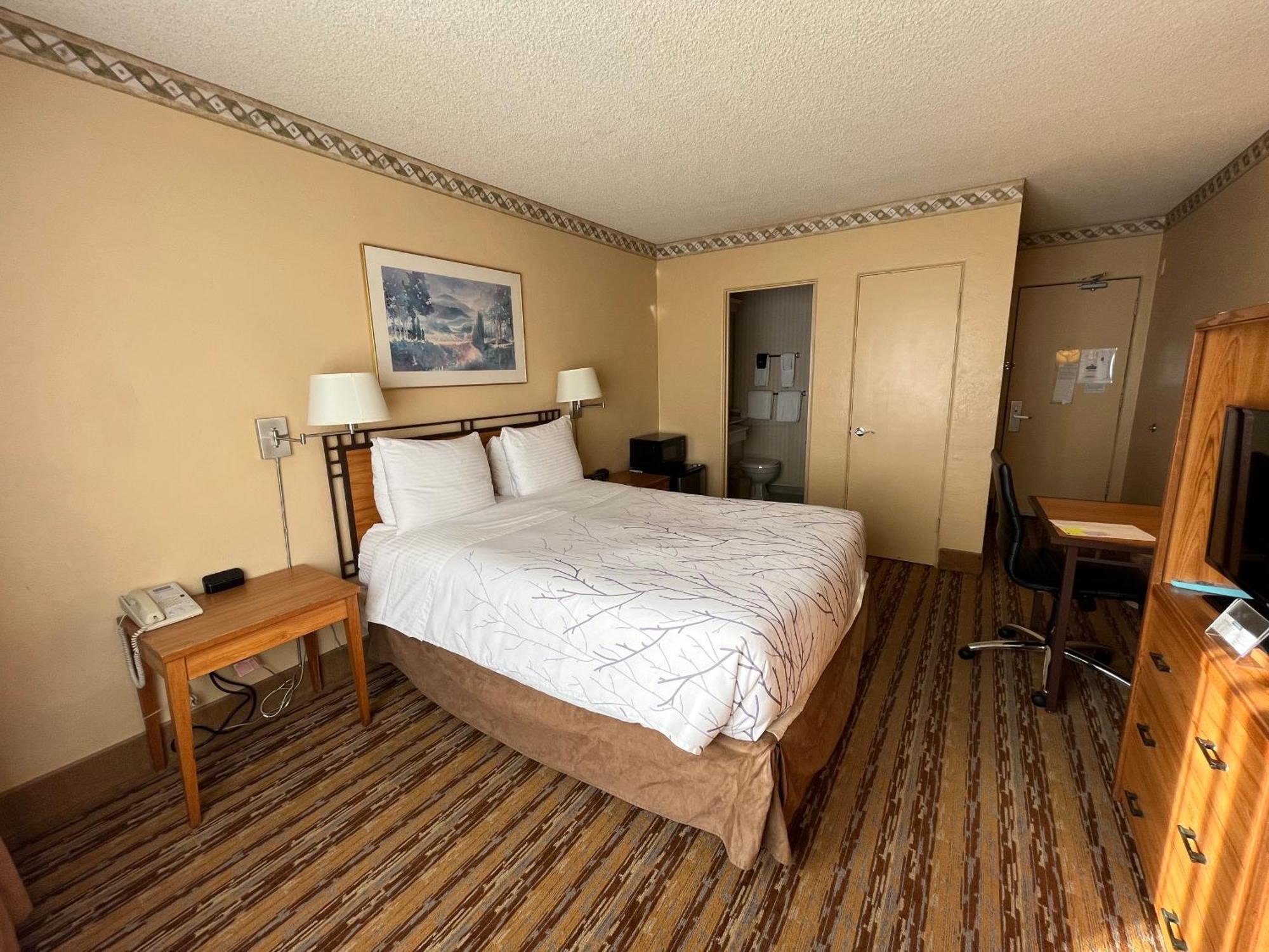 Hotel Travelodge By Wyndham By The Space Needle
