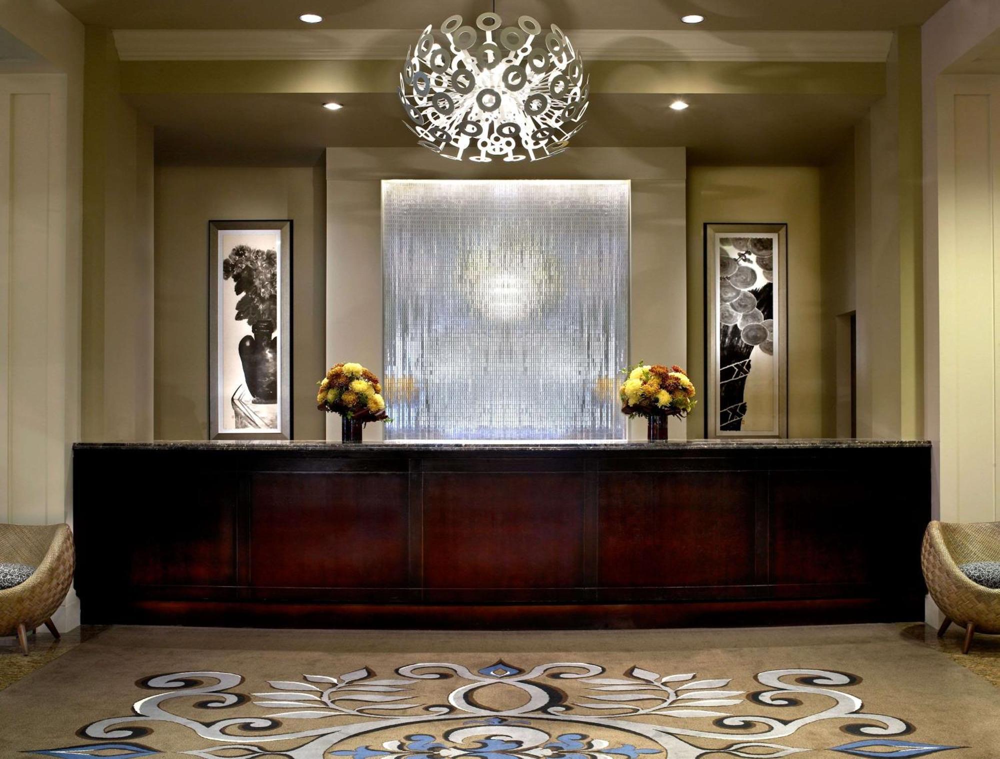 The Alexis Royal Sonesta 5*
