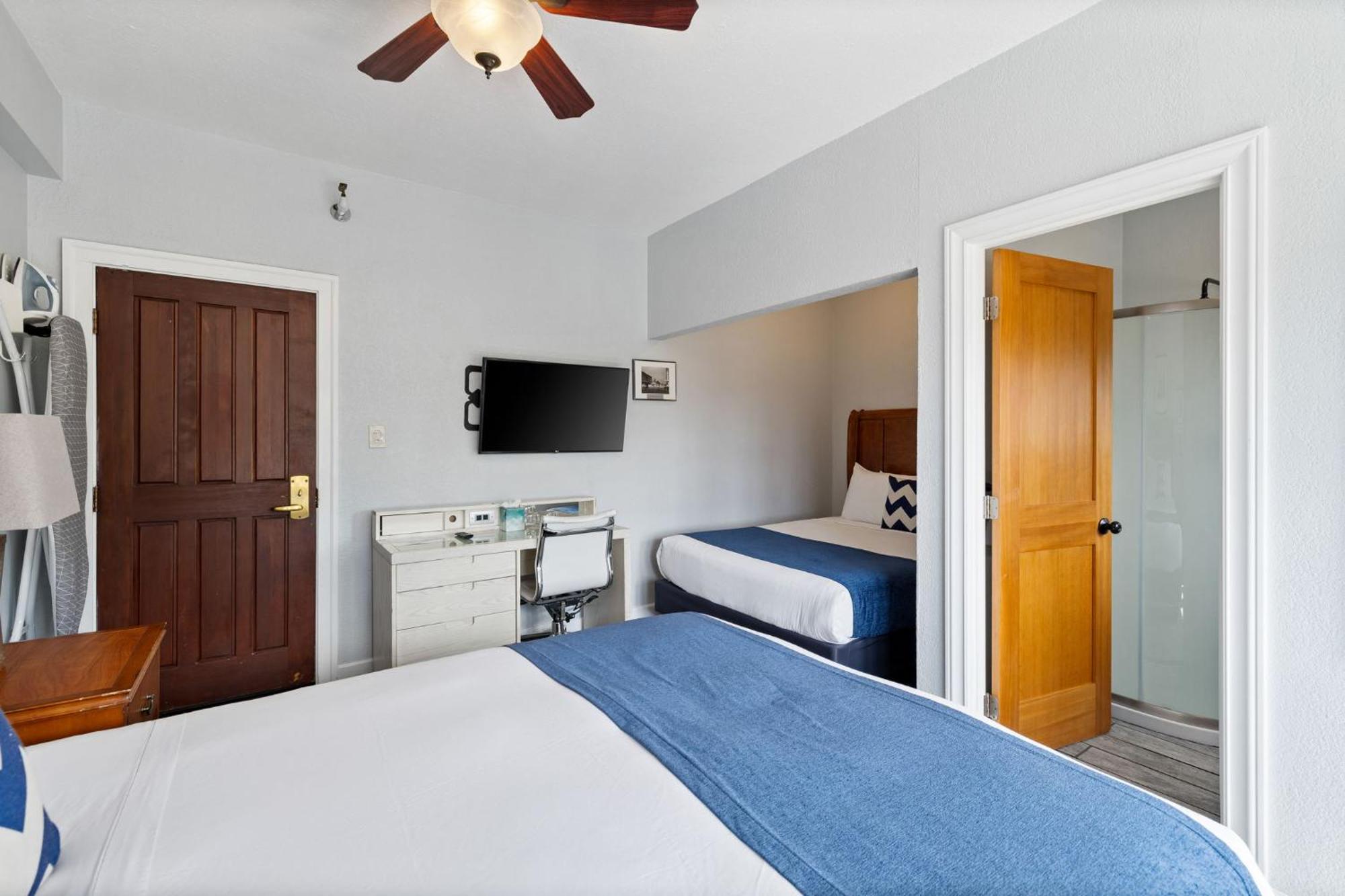 College Inn