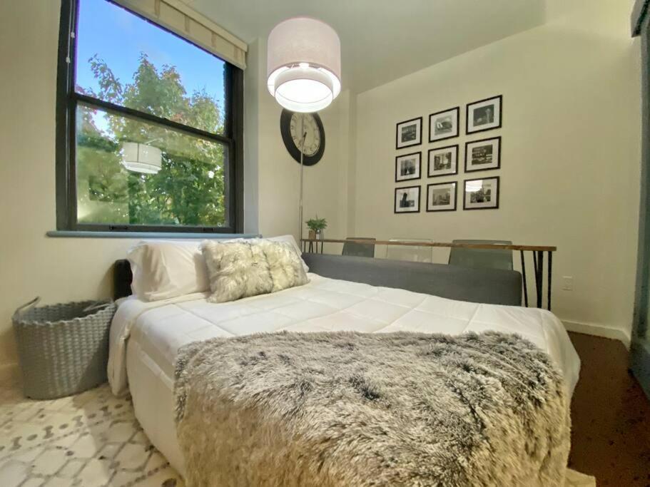 Waterfront Oasis In The Heart Of Downtown Apartment *