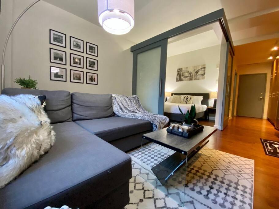 Waterfront Oasis In The Heart Of Downtown