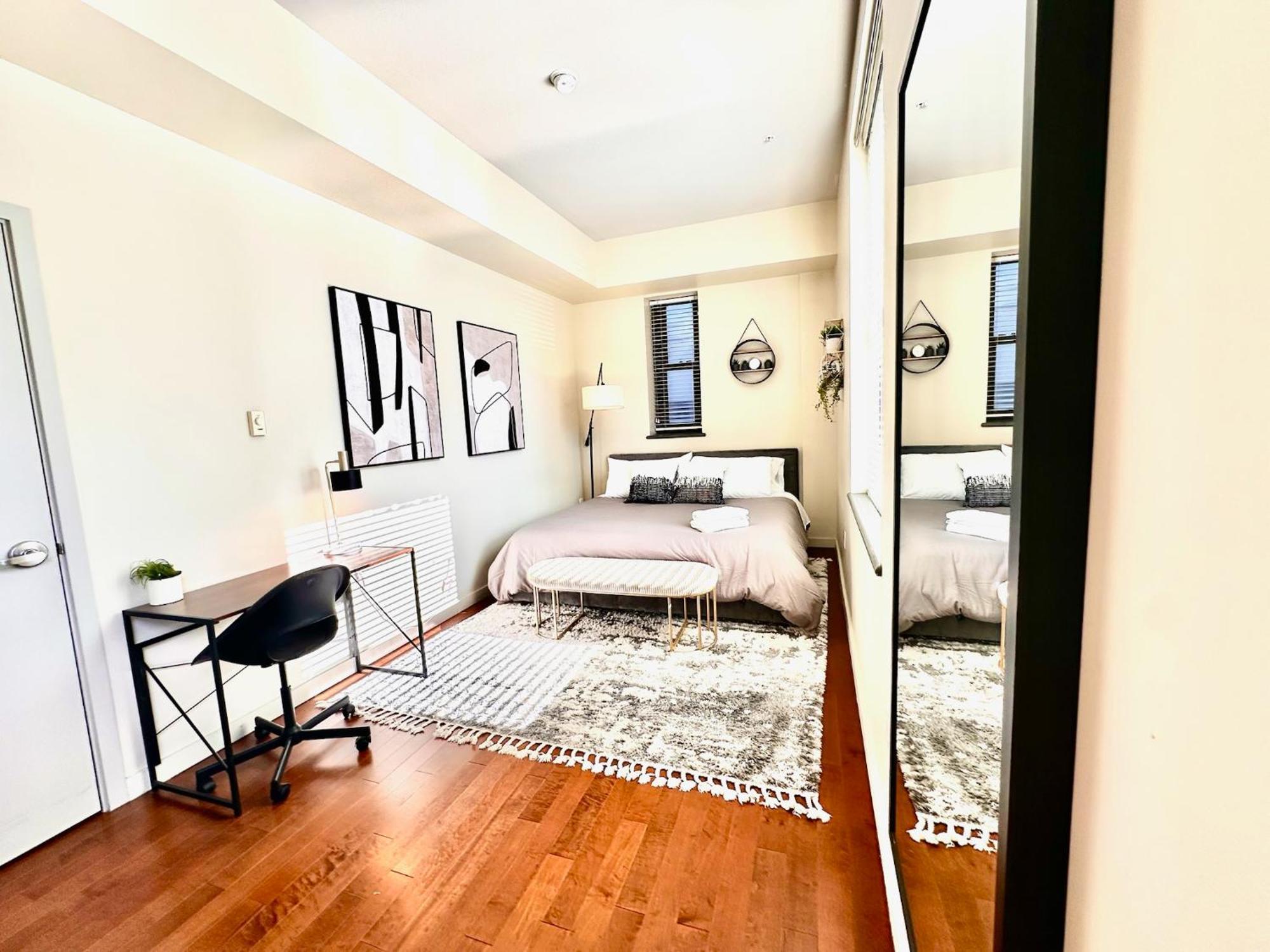Apartment Charming Downtown With Water Views *