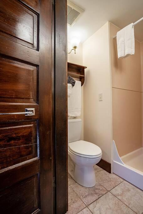Holiday home Charming In Historic With Parking - Rm 5 *