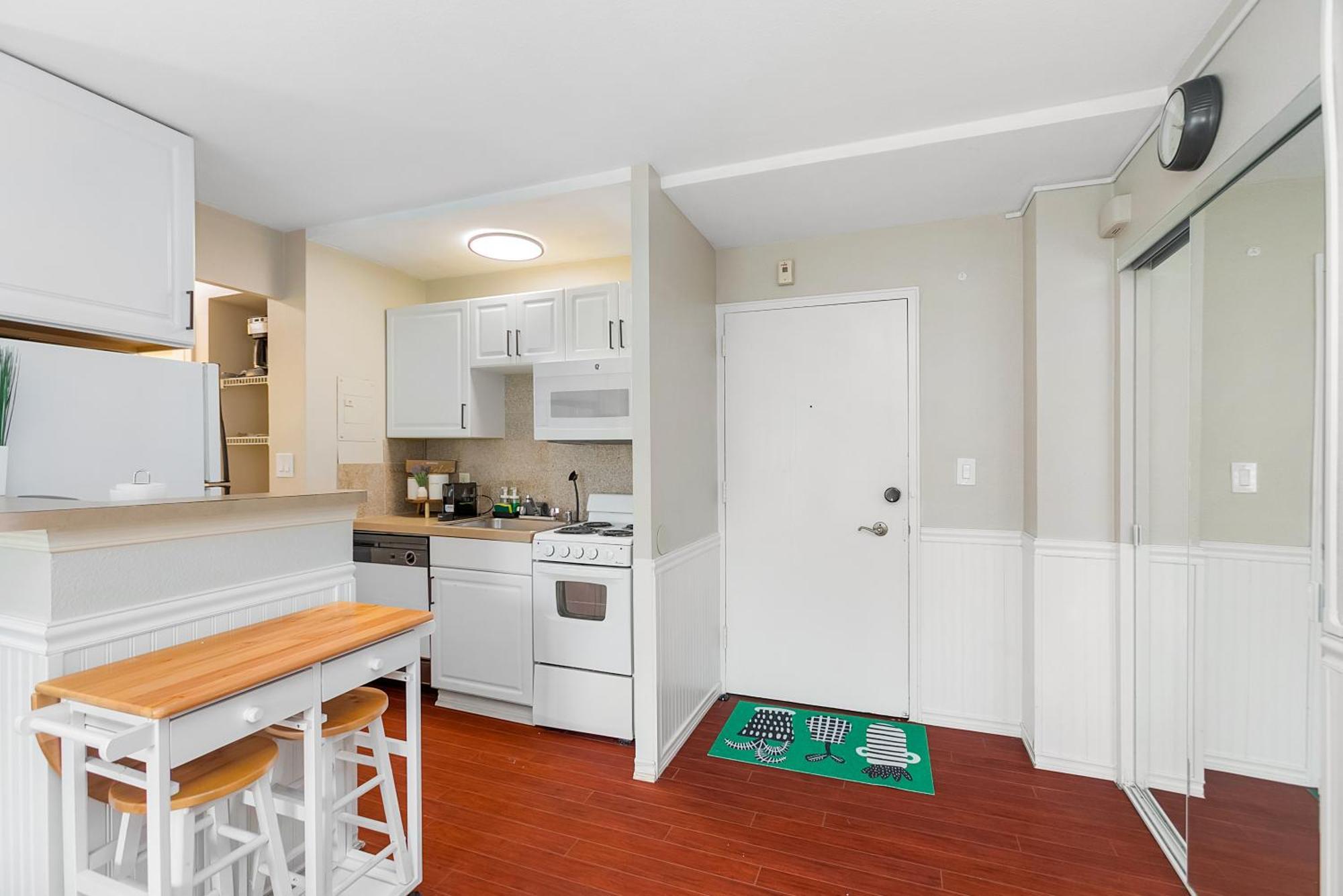 Apartment Elektra Muse W/ Views - Walker's Paradise *