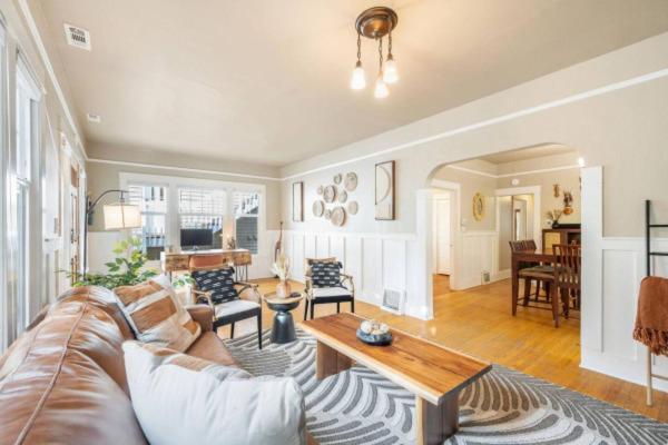 104 - Mainstreet Townhouse * Seattle