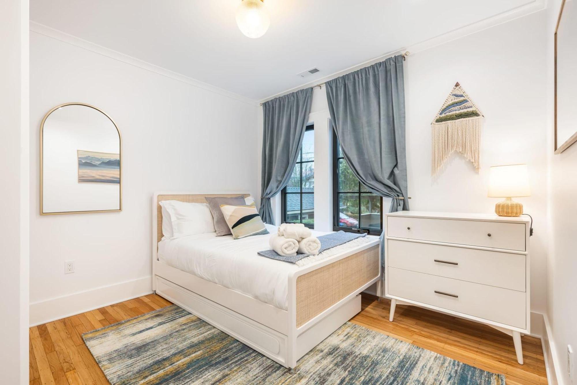 Emerald By Betterstay Holiday home