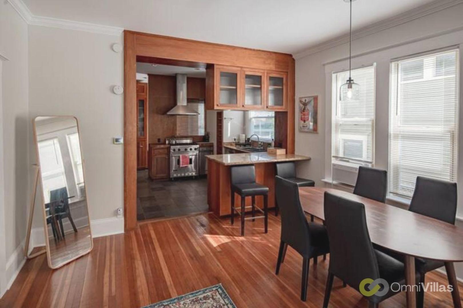 Charming 3br - Heart Of Seattle
