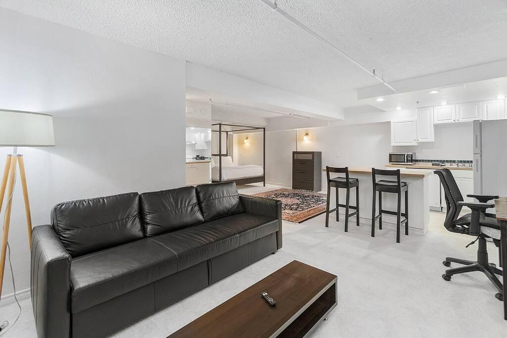 Starlit Cozy In Elektra With Roof Decks Apartment Seattle