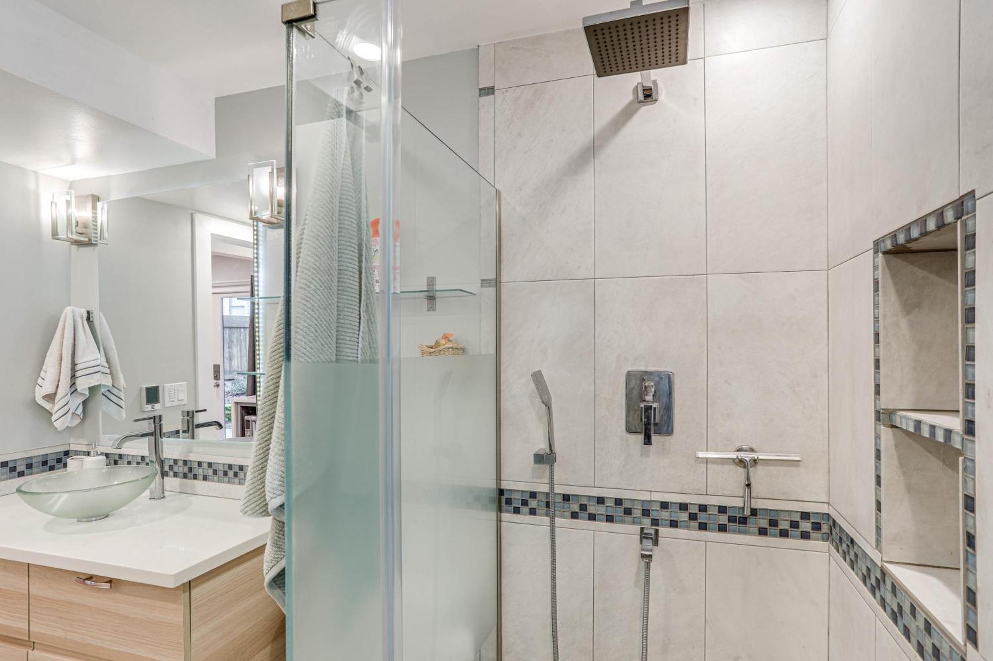 Apartment Modern Near Lake! Seattle