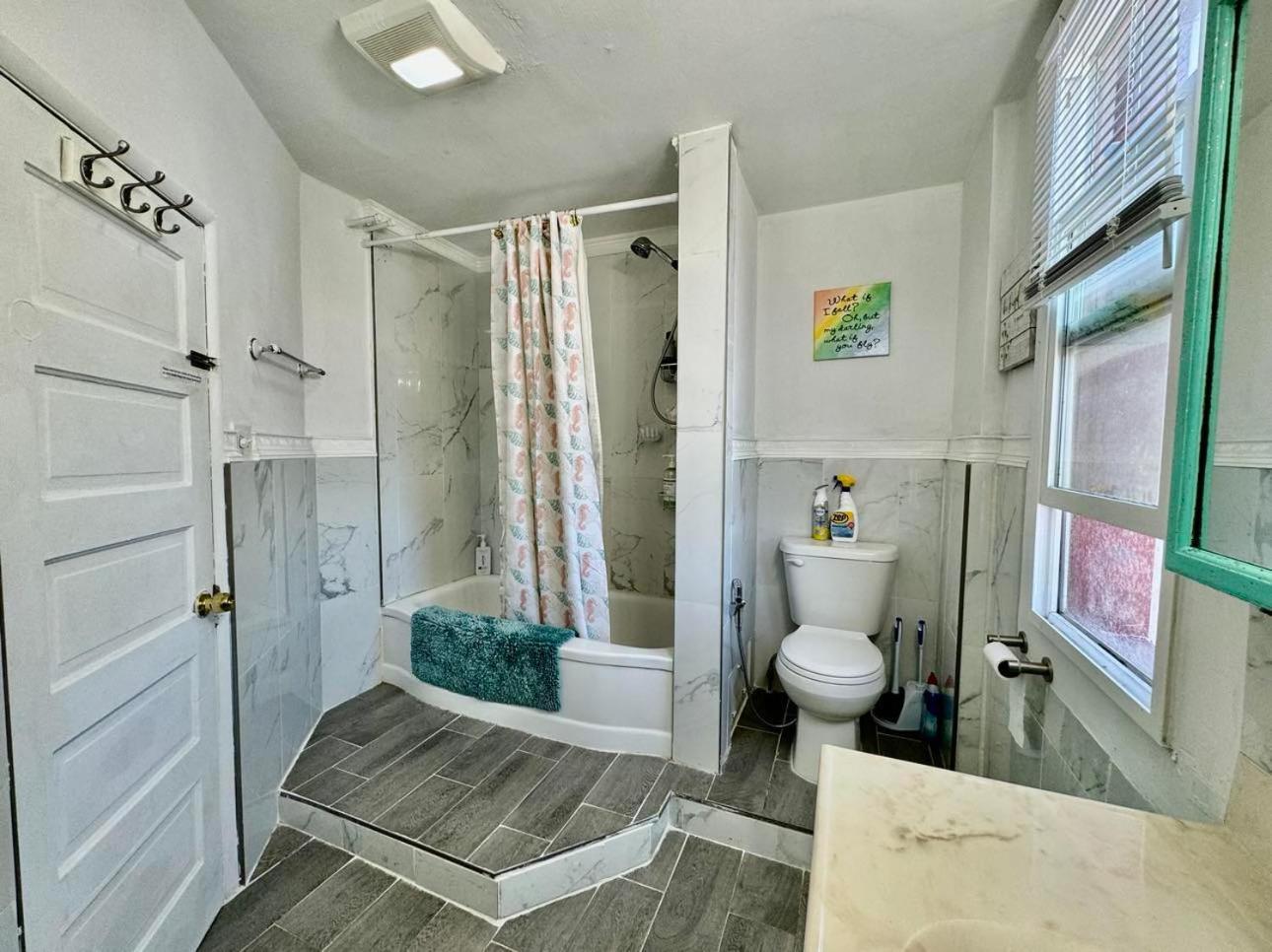 Homestay Private Tiny On The 1st Floor With Shared Bathroom Near Airport And Downtown Seattte