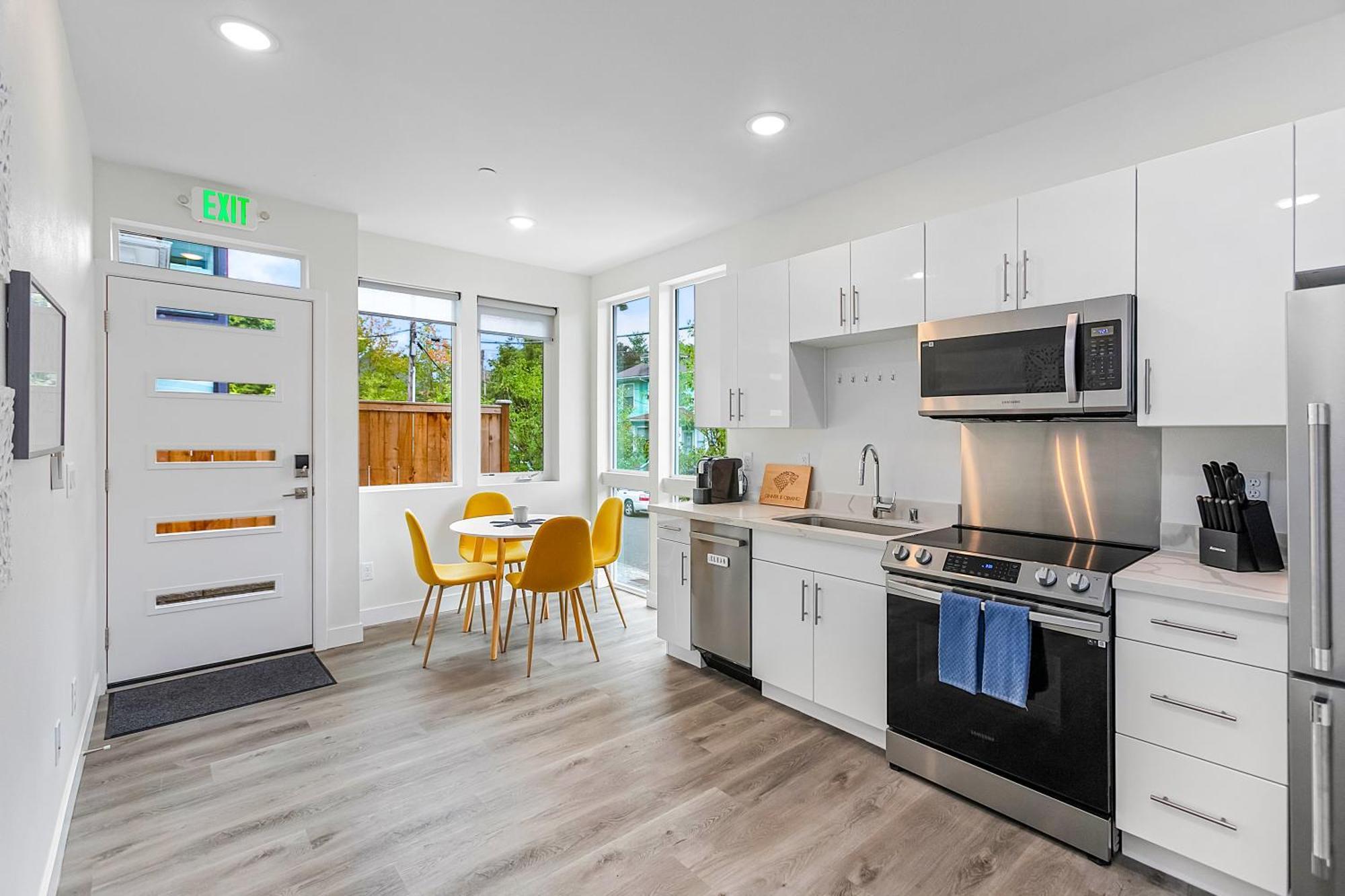 Dragonstone Sweet Homestay Seattle