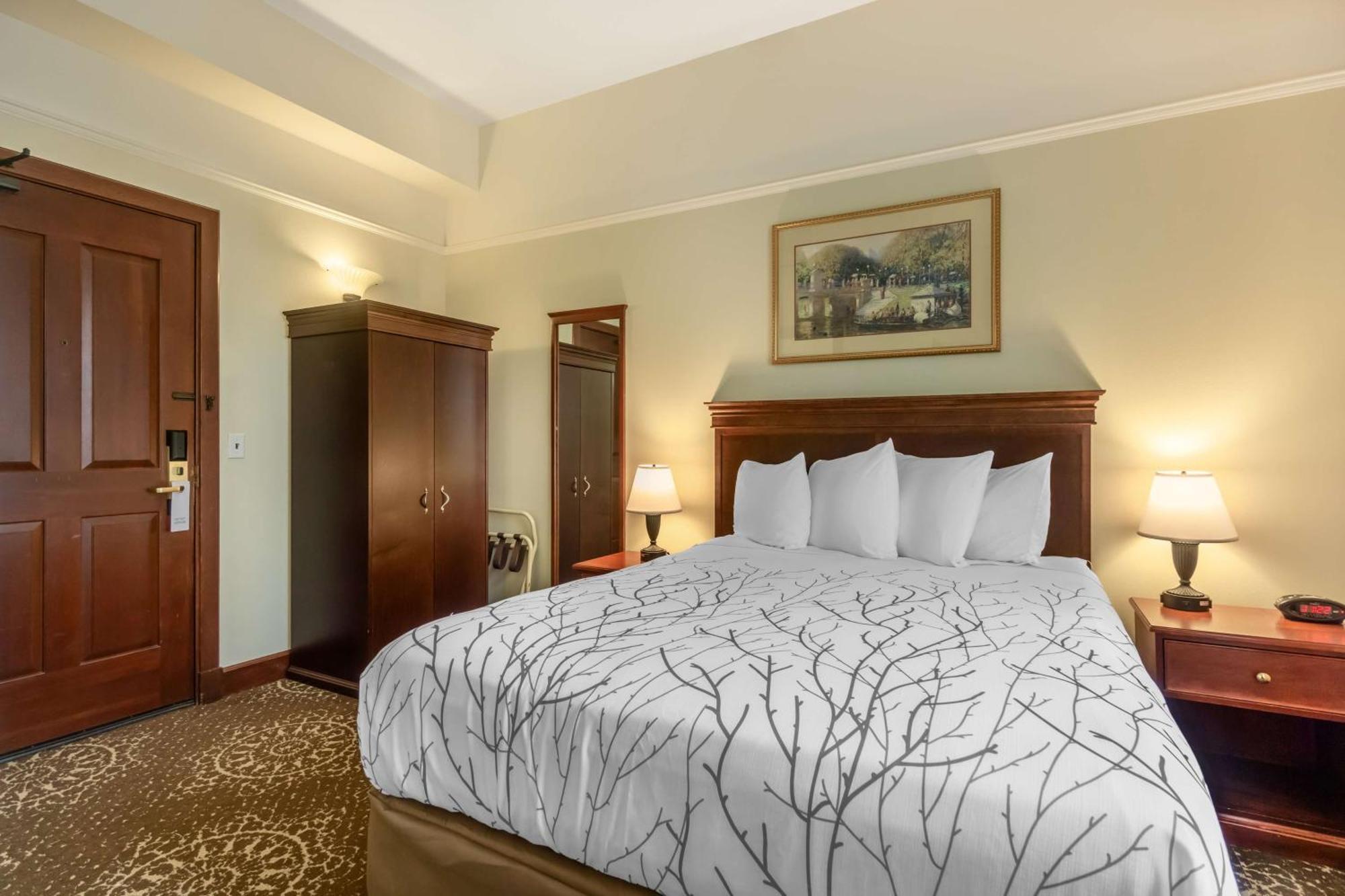 Western Pioneer Square Downtown 3*