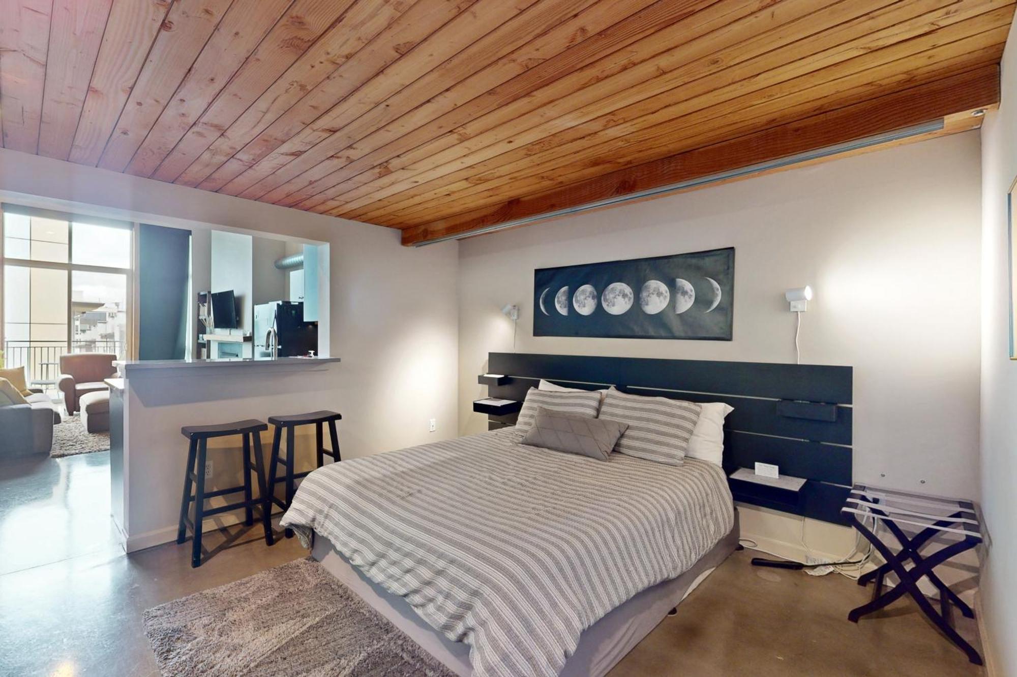 Hotel 19th Avenue Lofts Unit 213