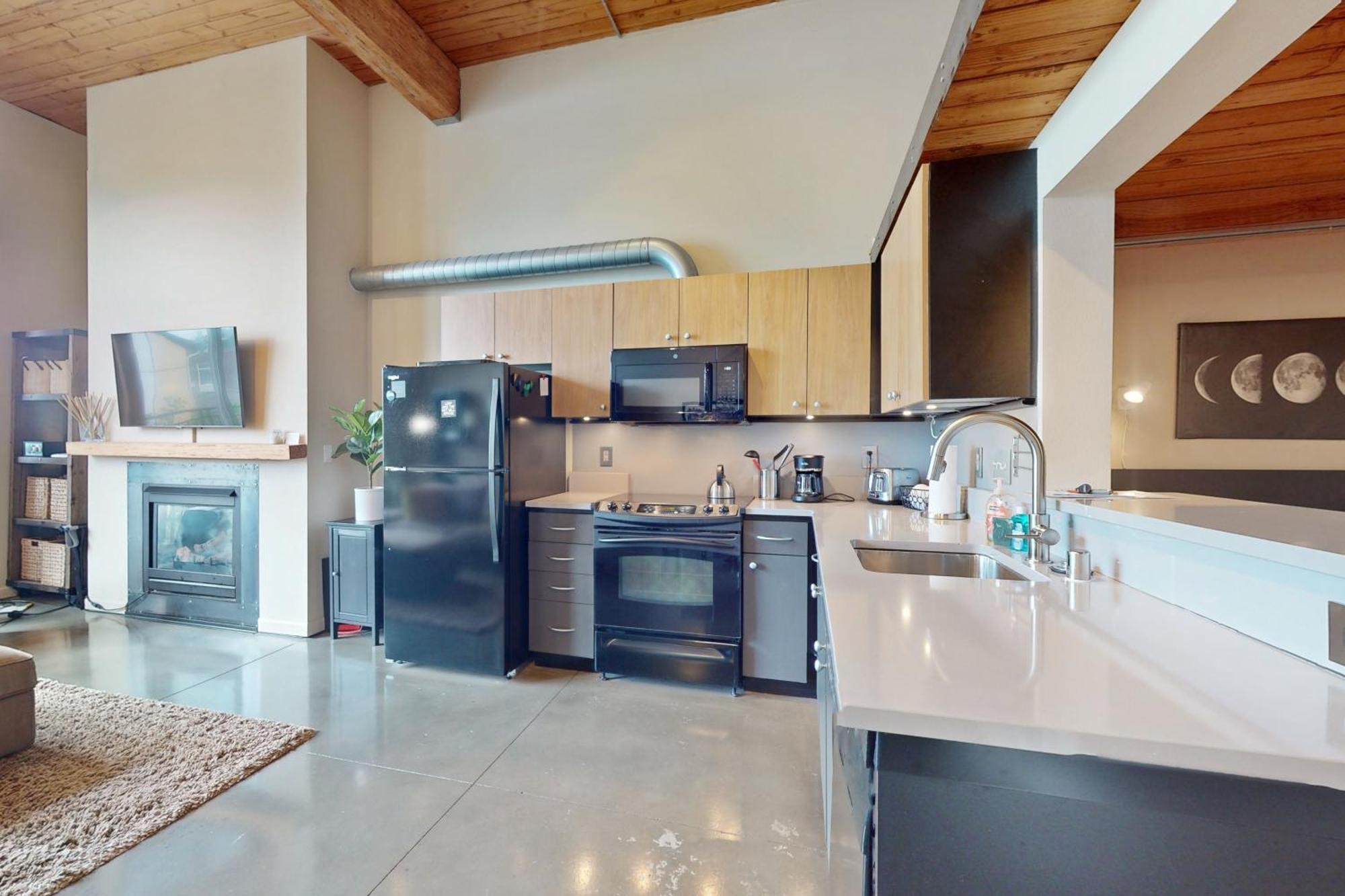 Hotel 19th Avenue Lofts Unit 213 Seattle