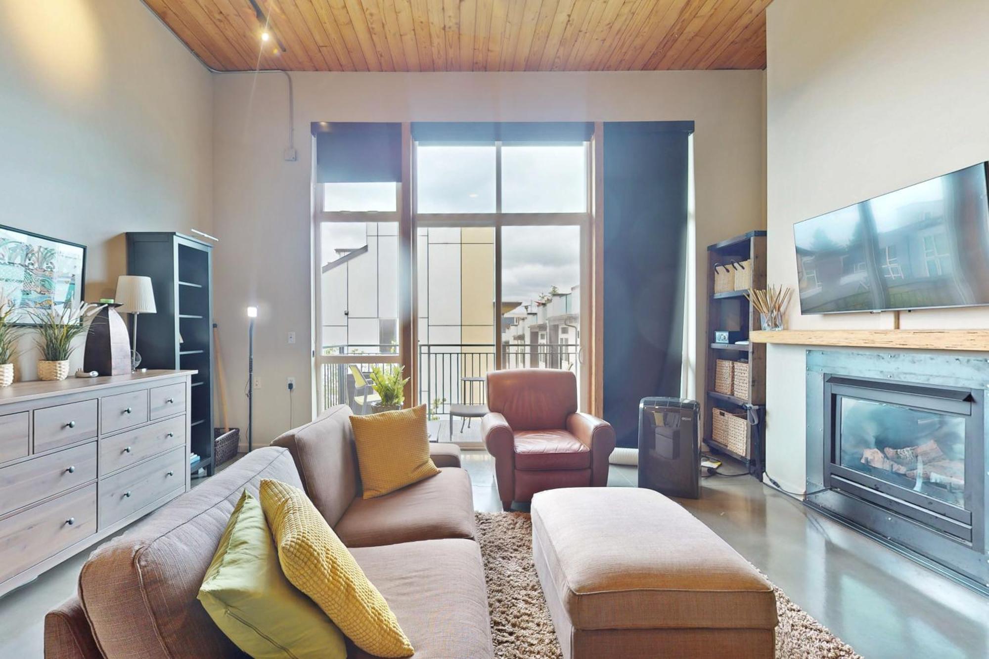 19th Avenue Lofts Unit 213 Hotel Seattle
