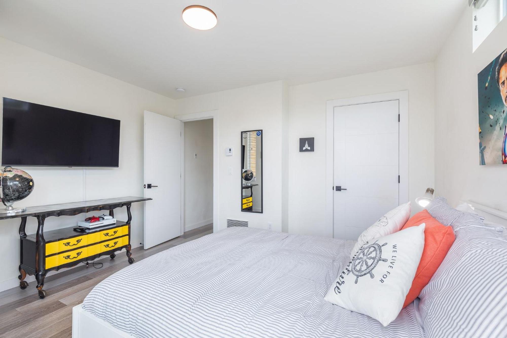 Stylish Townhouse Near Attractions Seattle