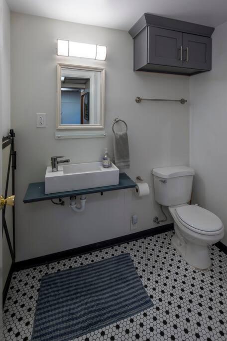 Holiday home Seaview Hideaway Heated Floors, Free Parking