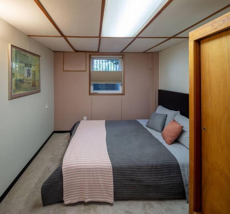 Holiday home Seaview Hideaway Heated Floors, Free Parking *