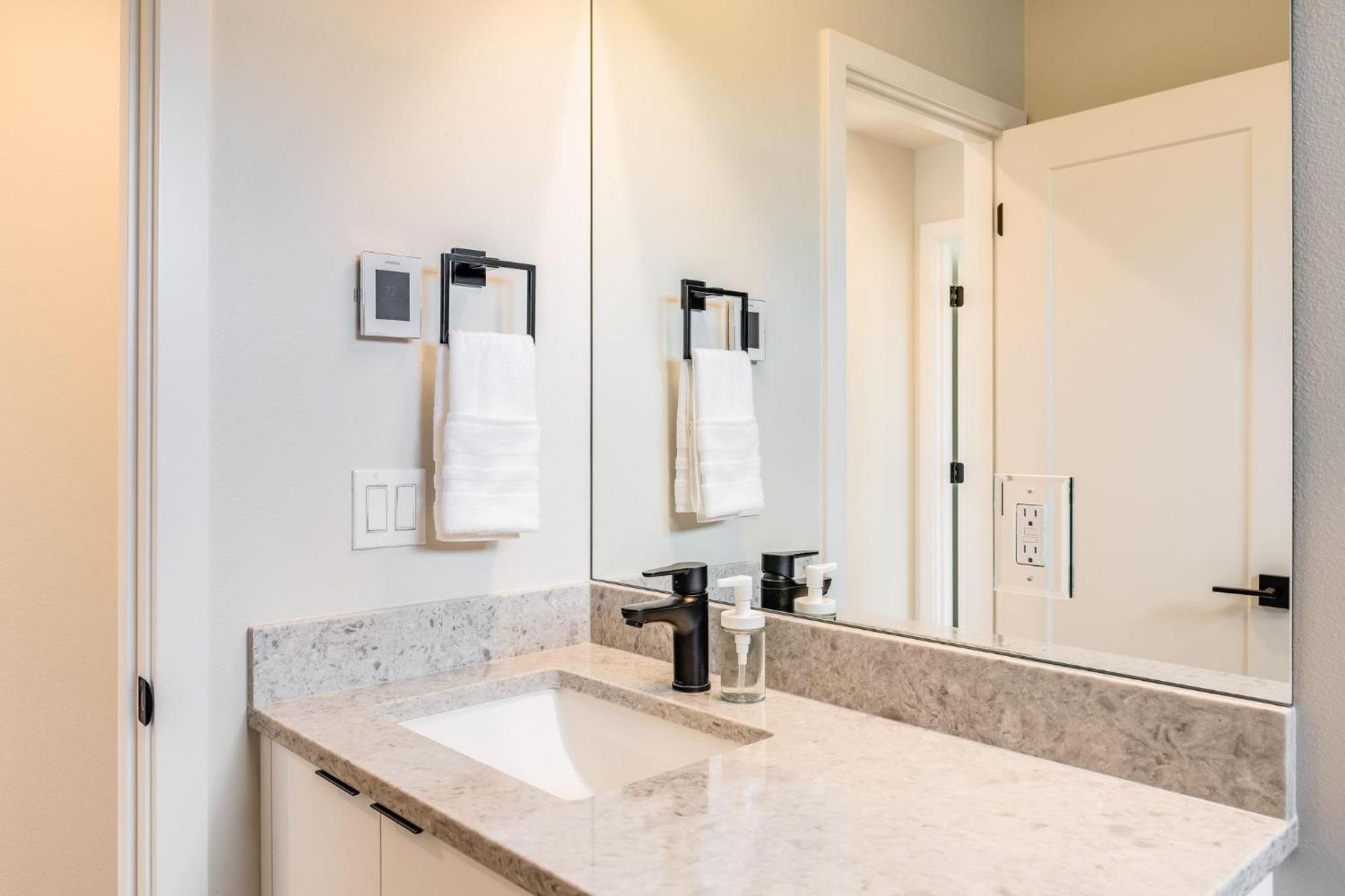 Wallingford Haven 8 * Seattle