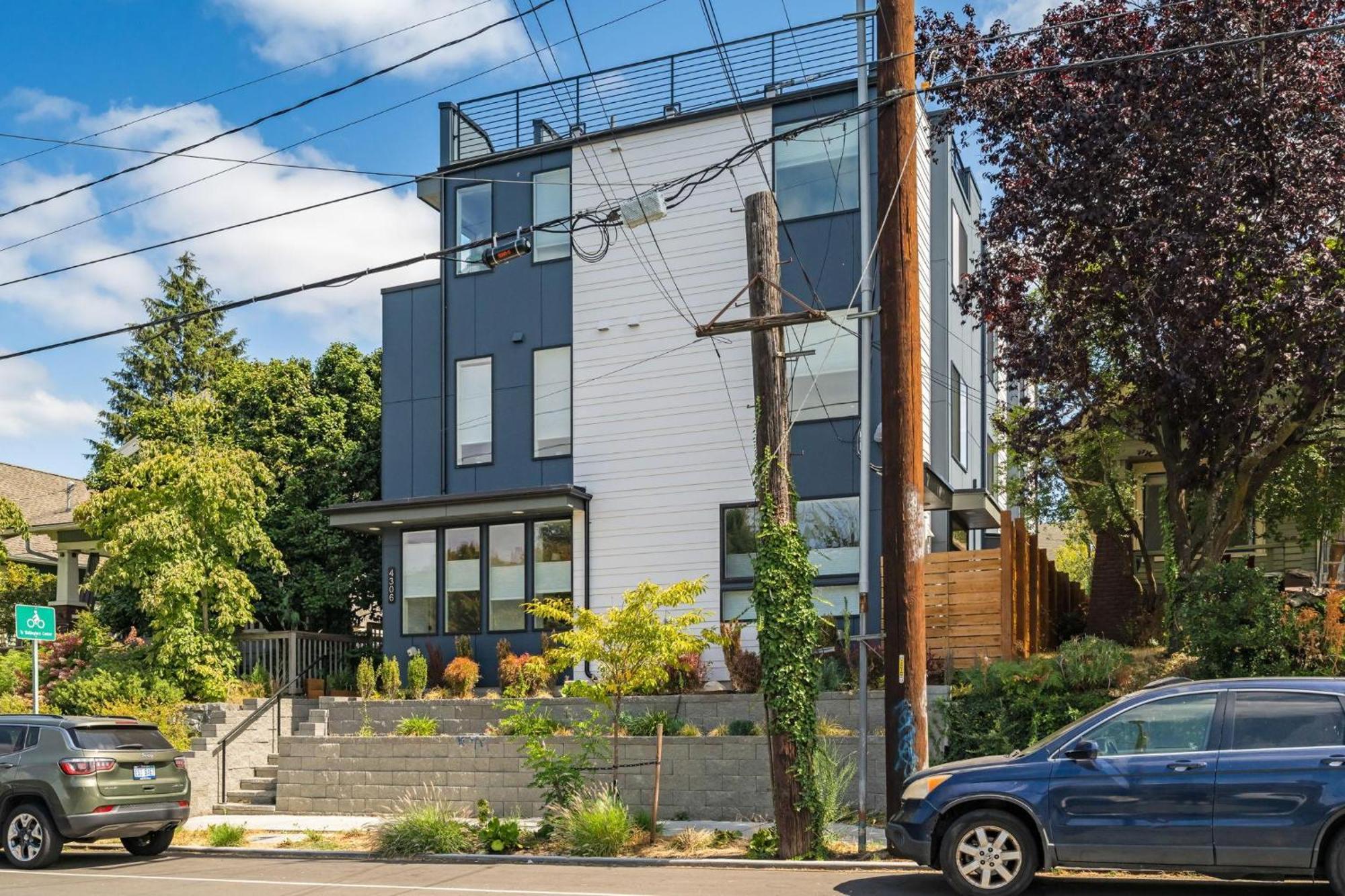 Wallingford Haven 8 * Seattle