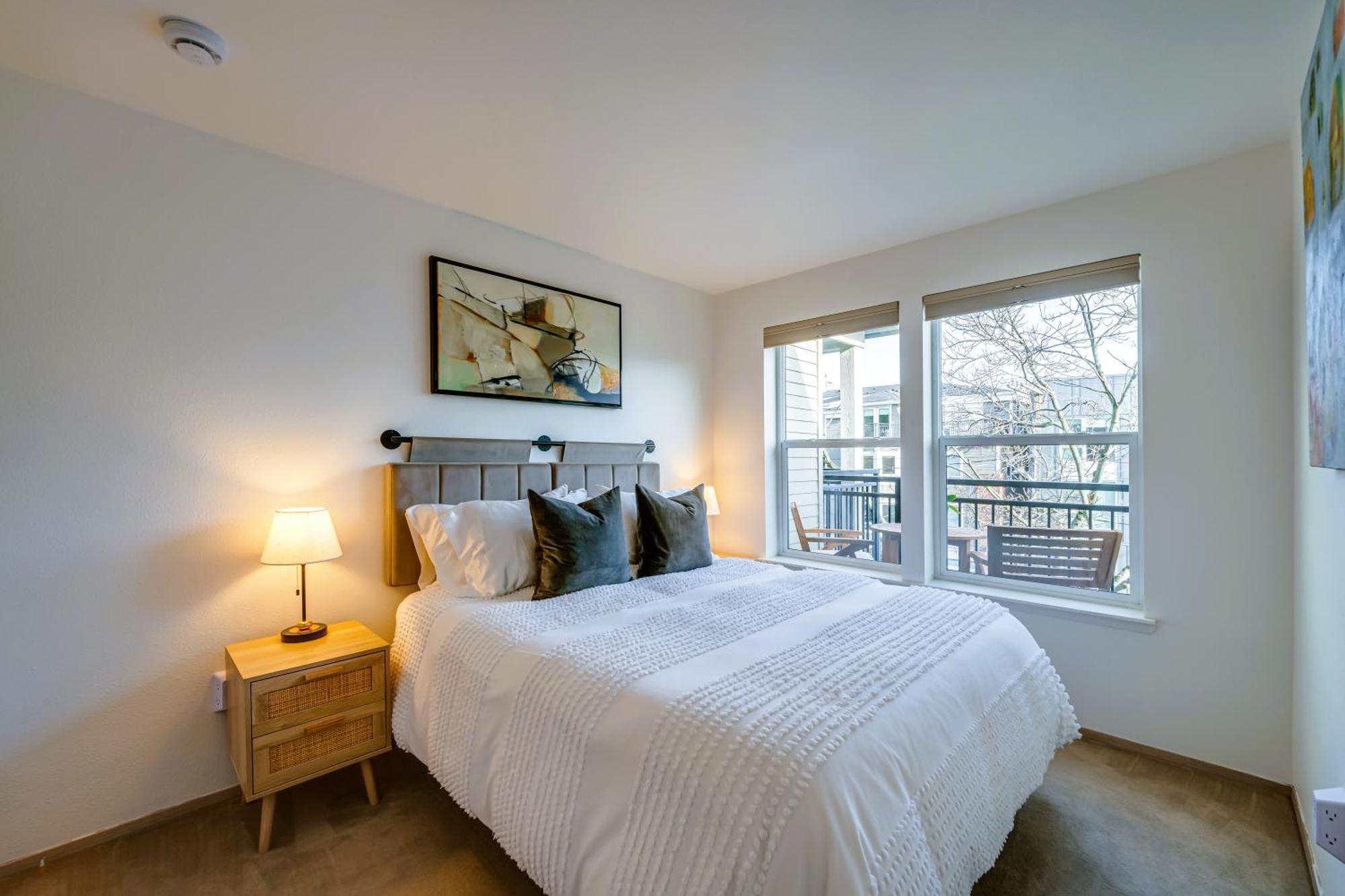Free Parking - Views - Near Attractions Seattle