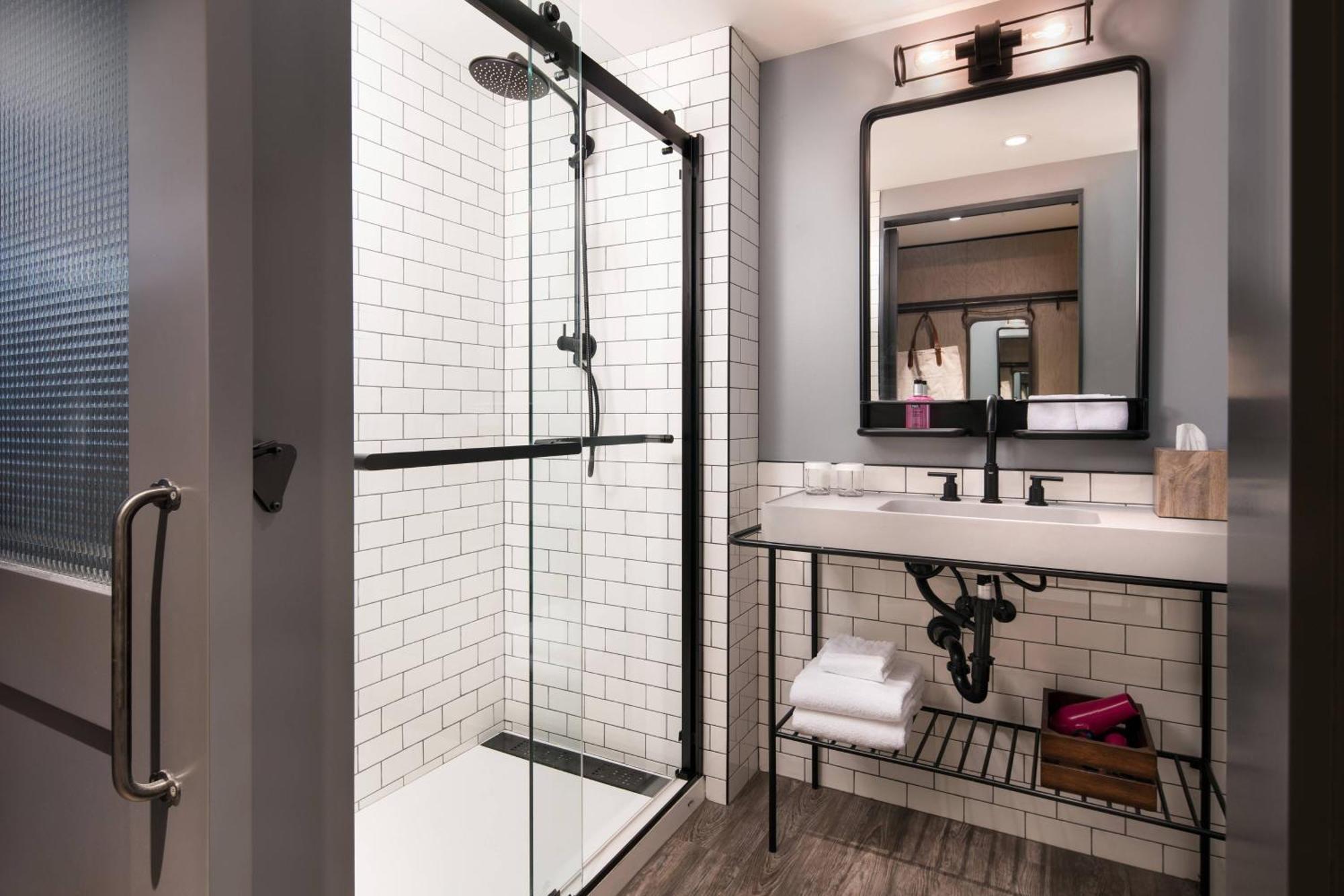 Moxy Downtown Seattle