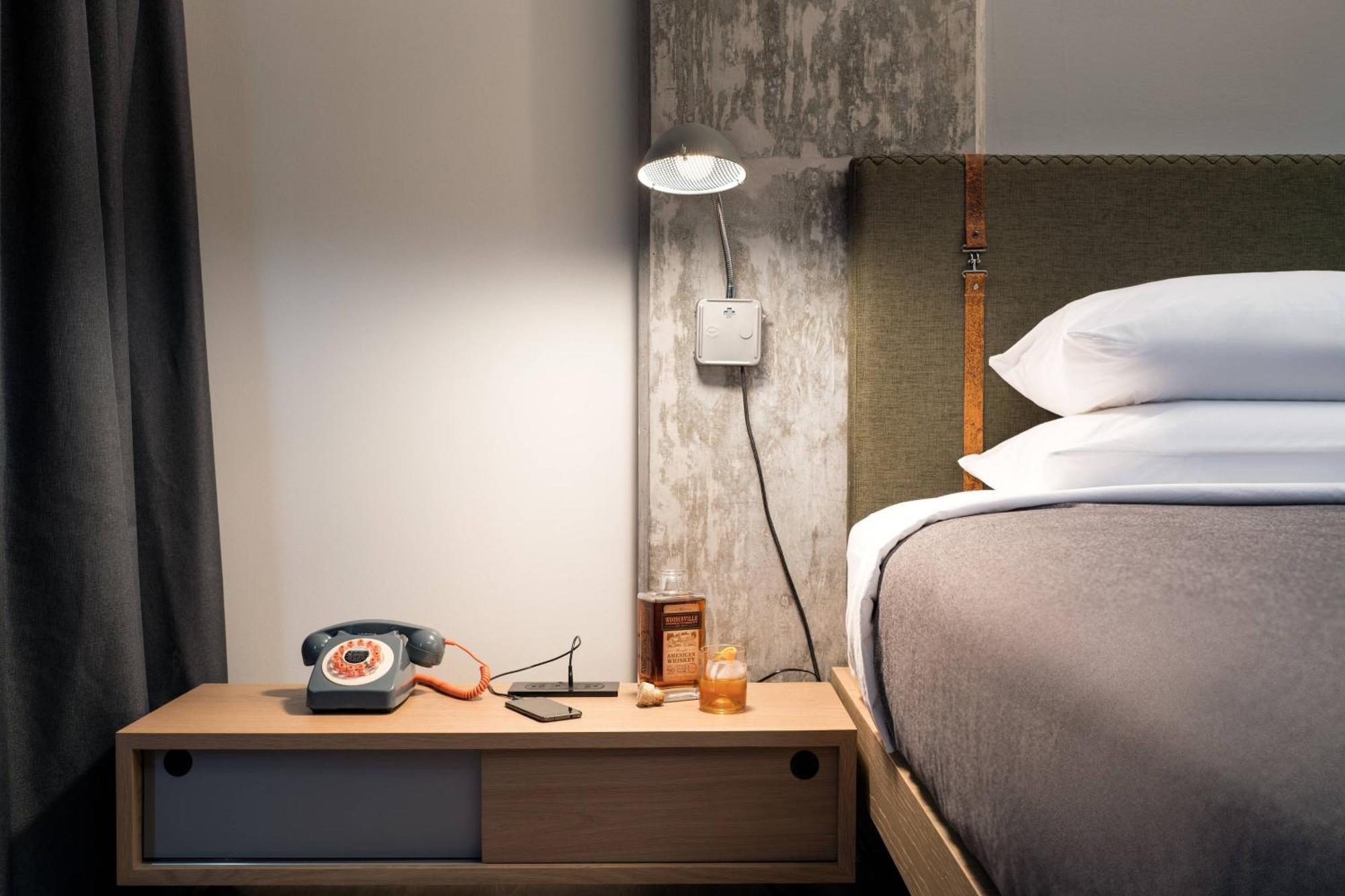 Moxy Downtown Hotel