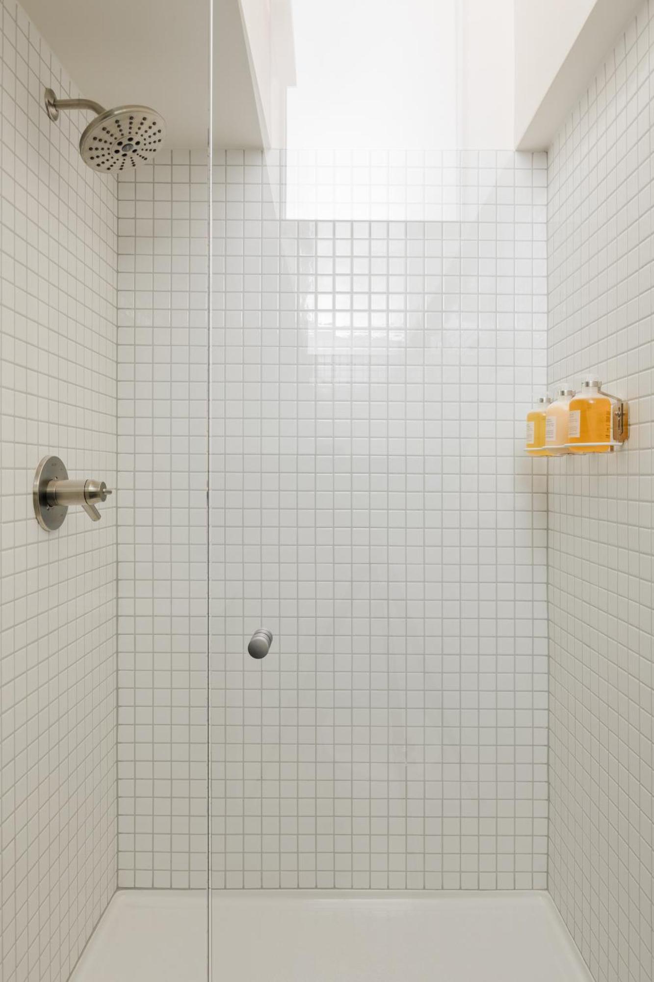 Sonder Railspur Hotel Seattle