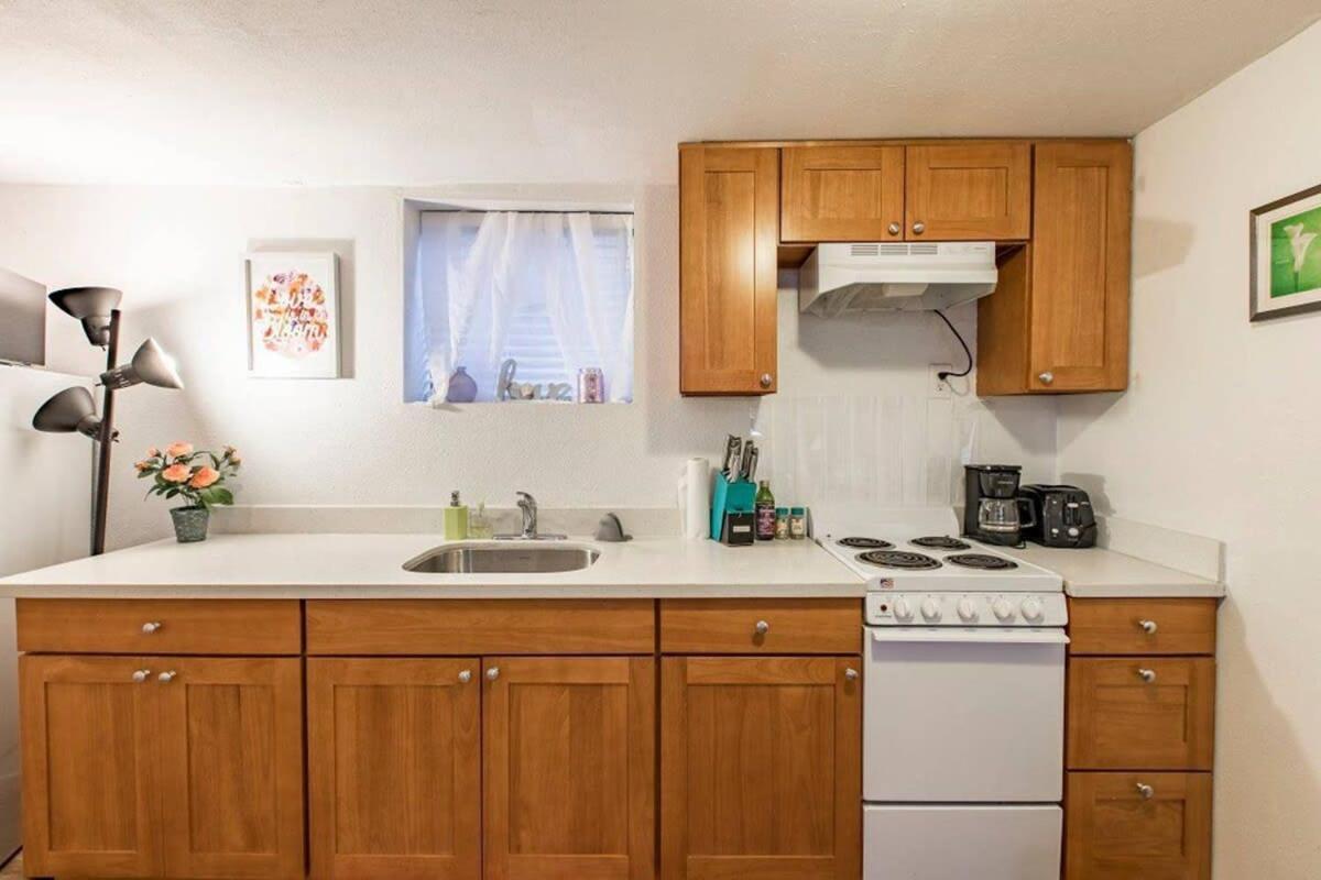 A-lake Union One Br Apartment- Sleep 4 Apartment