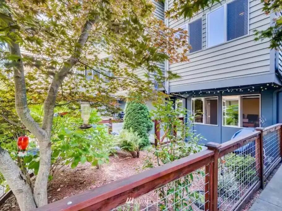 Townhouse West Abode! * Seattle