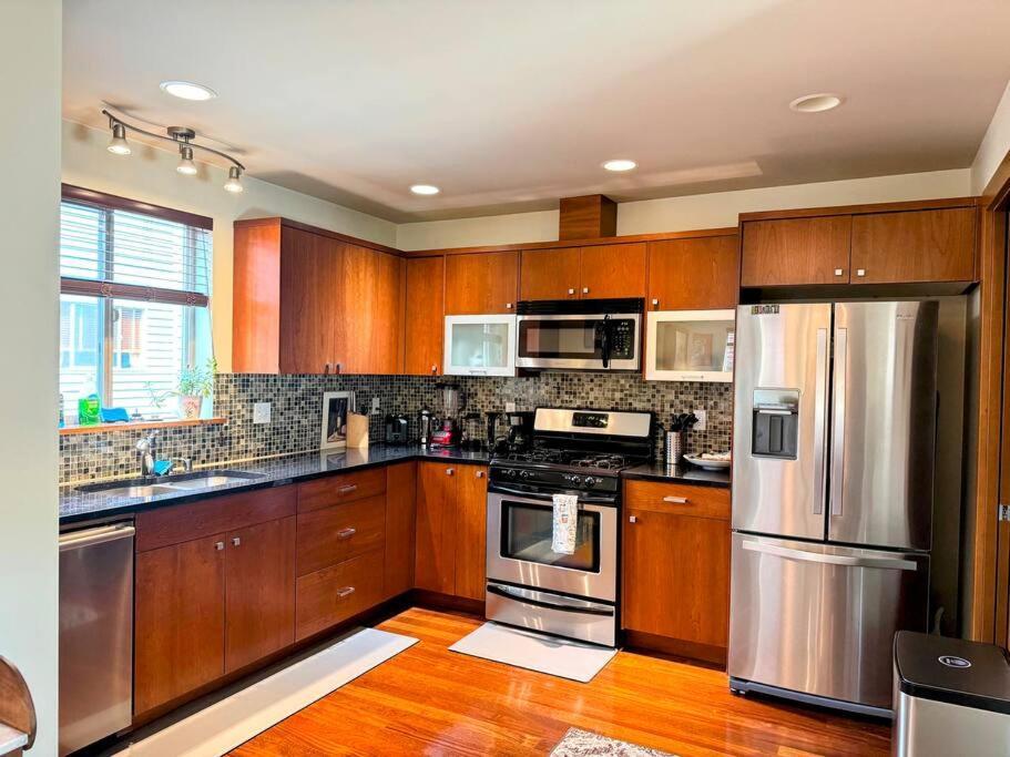 Townhouse West Abode! Holiday home *