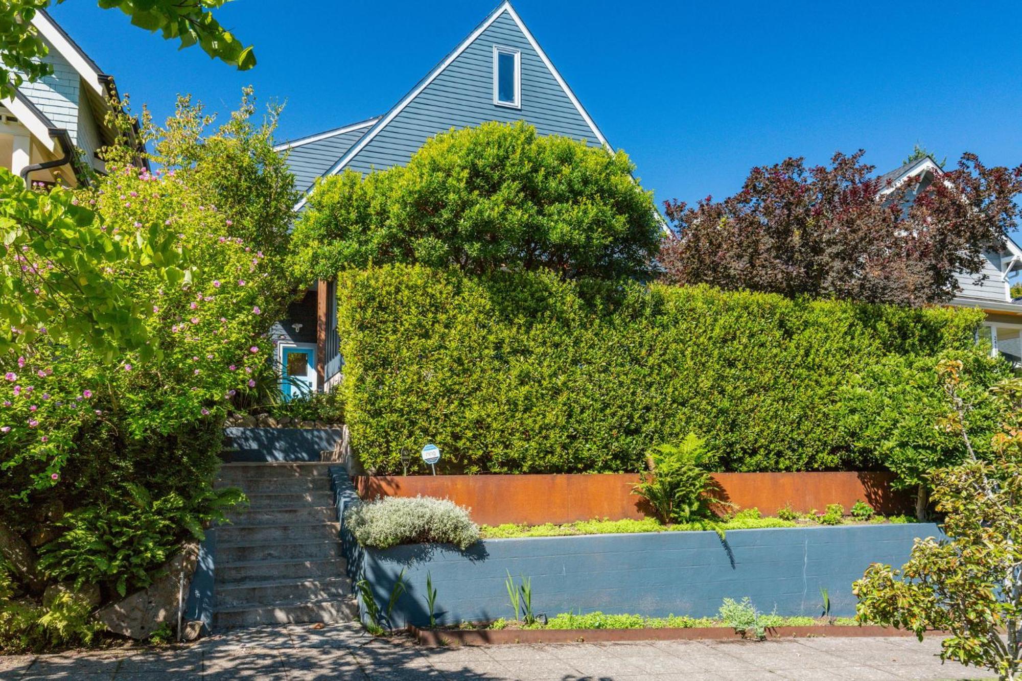 4br 4ba The Gardens At Queen Anne *
