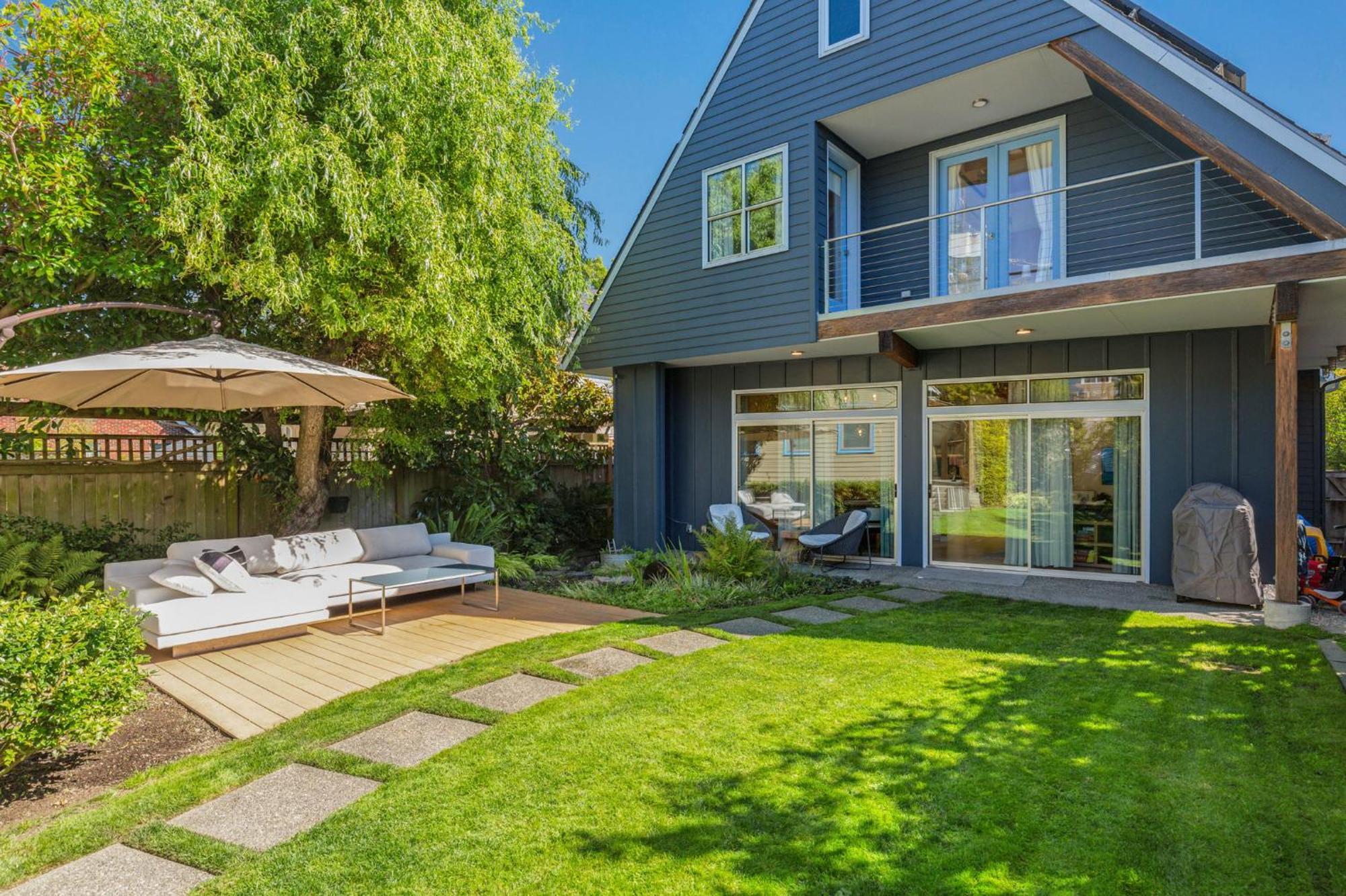 4br 4ba The Gardens At Queen Anne Seattle