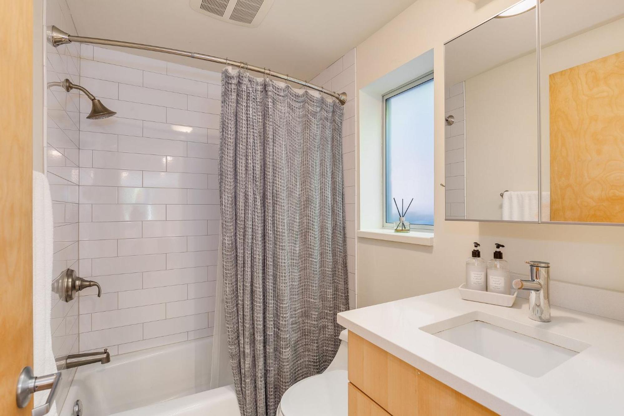 Holiday home 4br 4ba The Gardens At Queen Anne