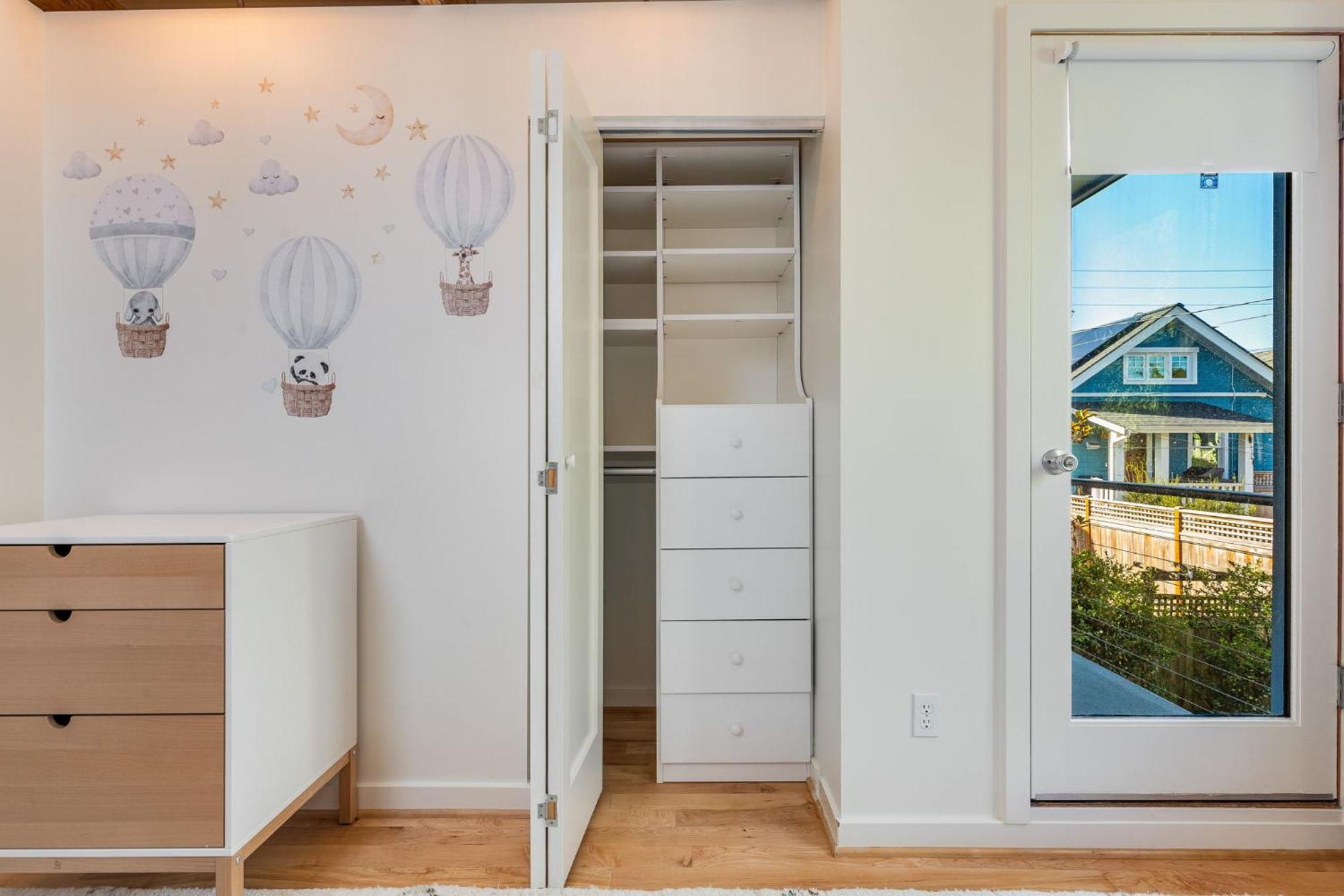 4br 4ba The Gardens At Queen Anne * Seattle