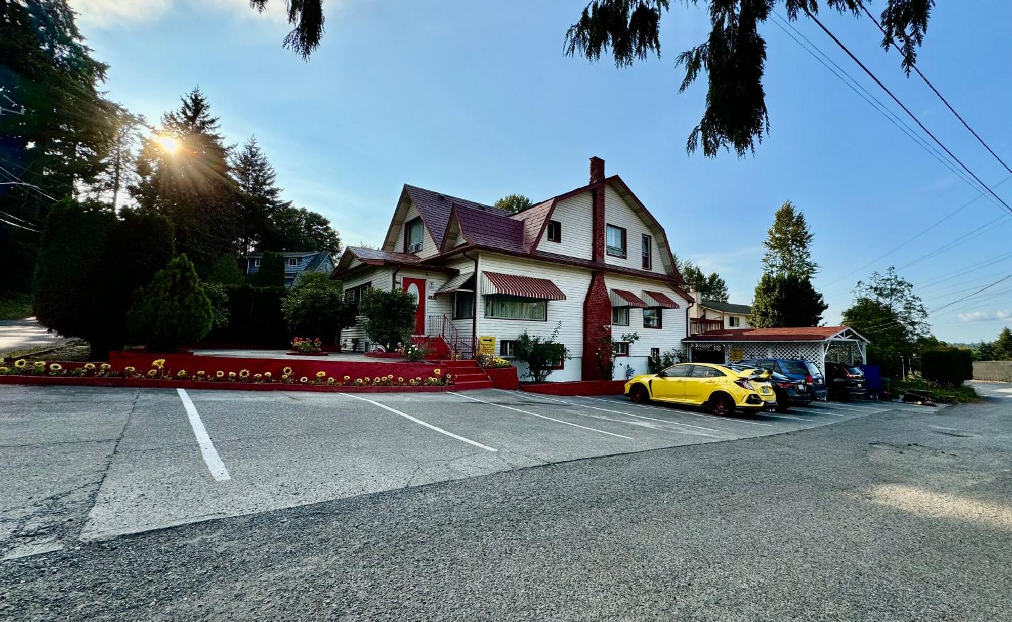 Homestay Private Tiny On The 1st Floor With Shared Bathroom Near Airport And Downtown Seattte *