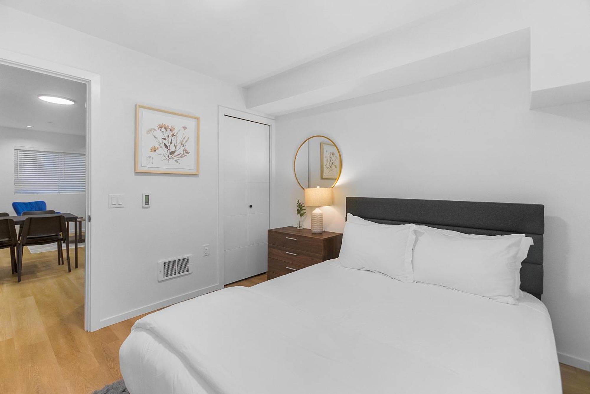 Apartment The Cloudbreak Townhome - 88 Walkscore! Seattle