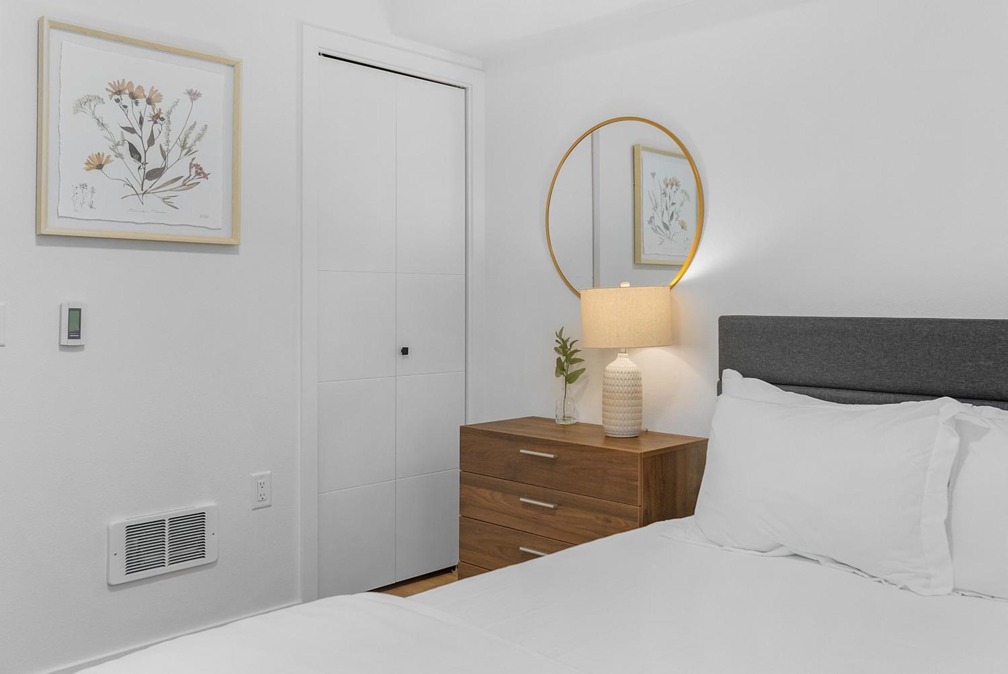 Apartment The Cloudbreak Townhome - 88 Walkscore! *