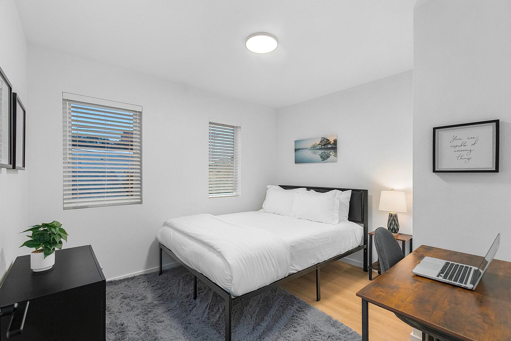 The Cloudbreak Townhome - 88 Walkscore! * Seattle
