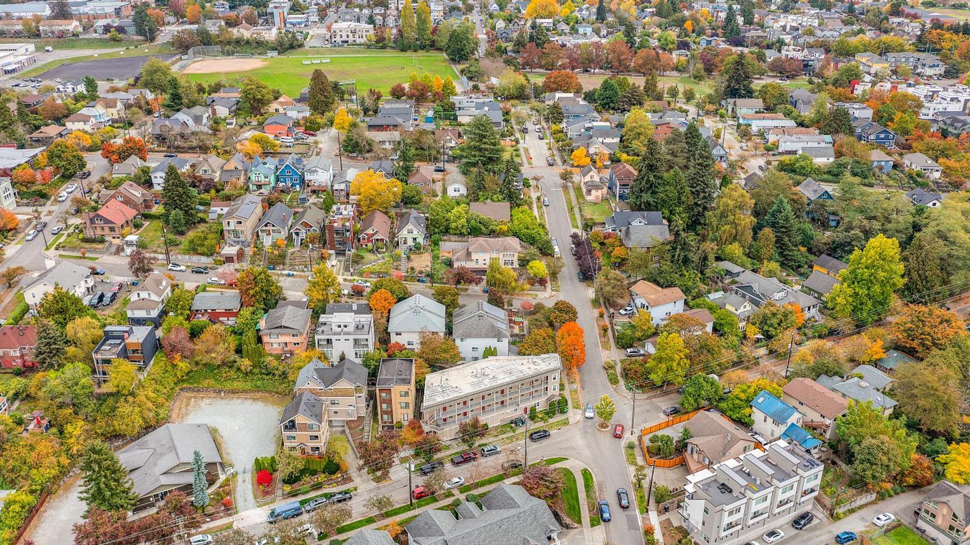 Apartment The Cloudbreak Townhome - 88 Walkscore!