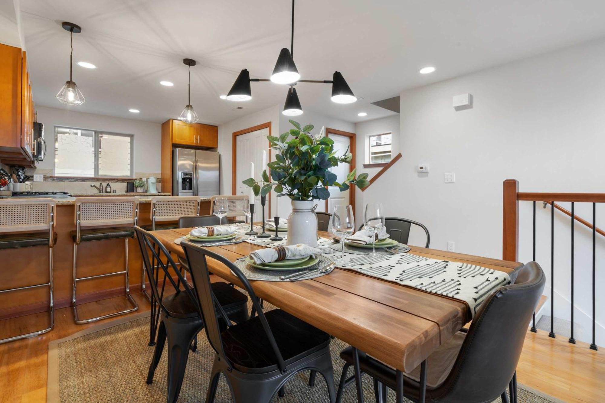 Lakeview Queen Anne 3br Townhome Seattle