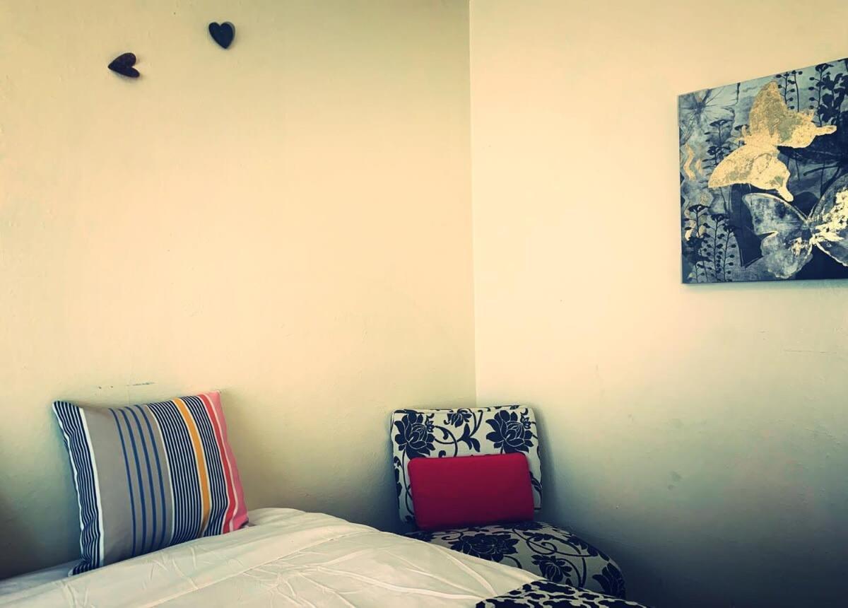 Urban Village- Private Holiday home Seattle