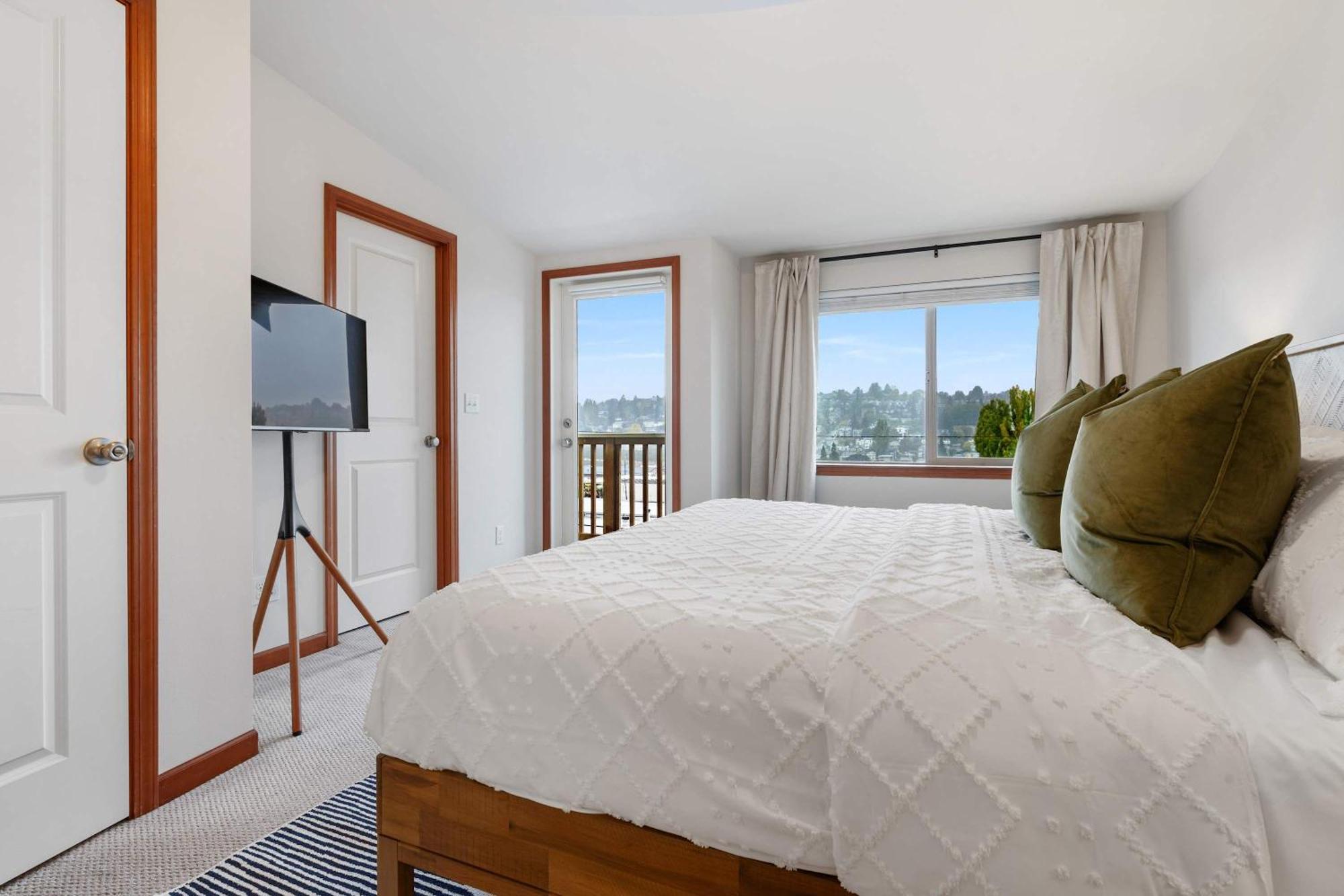 Lakeview Queen Anne 3br Townhome * Seattle