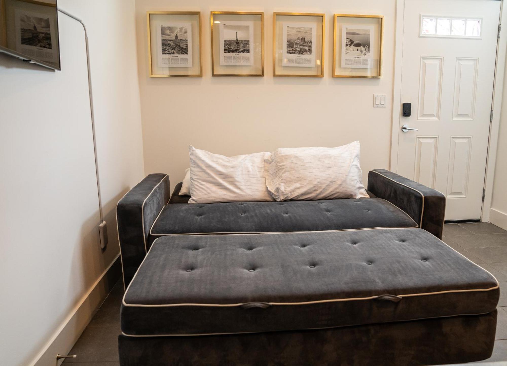 Apartment Explore Free Parking & Walk To Light Rail - New Listing & Abnb Superhost
