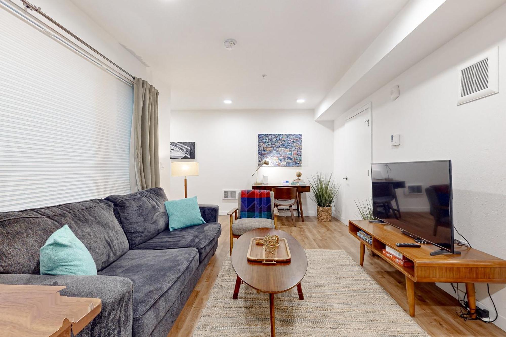 Atrium Unit 105 * Seattle